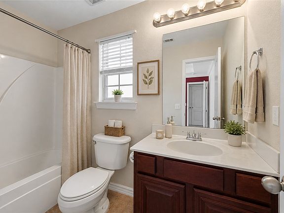 5th image of 2369 Sara Alice Ct