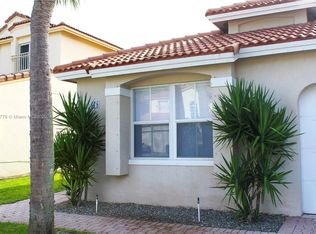 1678 SW 158th Ave, Pembroke Pines, FL 33027