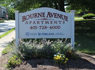 130 Bourne Ave APT 11, Rumford, RI 02916