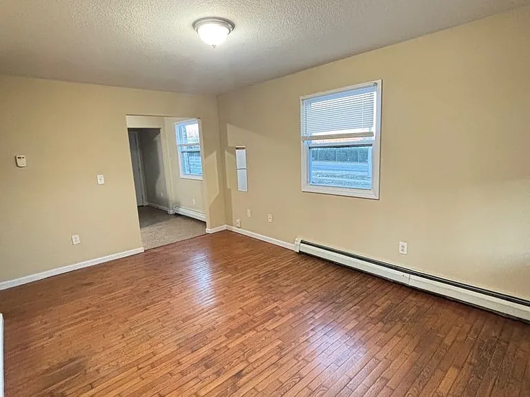 1203 N Coler Ave — Photo 4