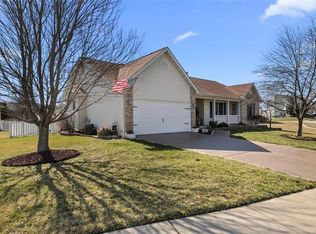3049 Spacious Sky Dr, Dardenne Prairie, MO 63368