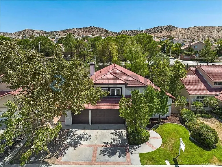 1802 Bradcliff Way — Photo 2