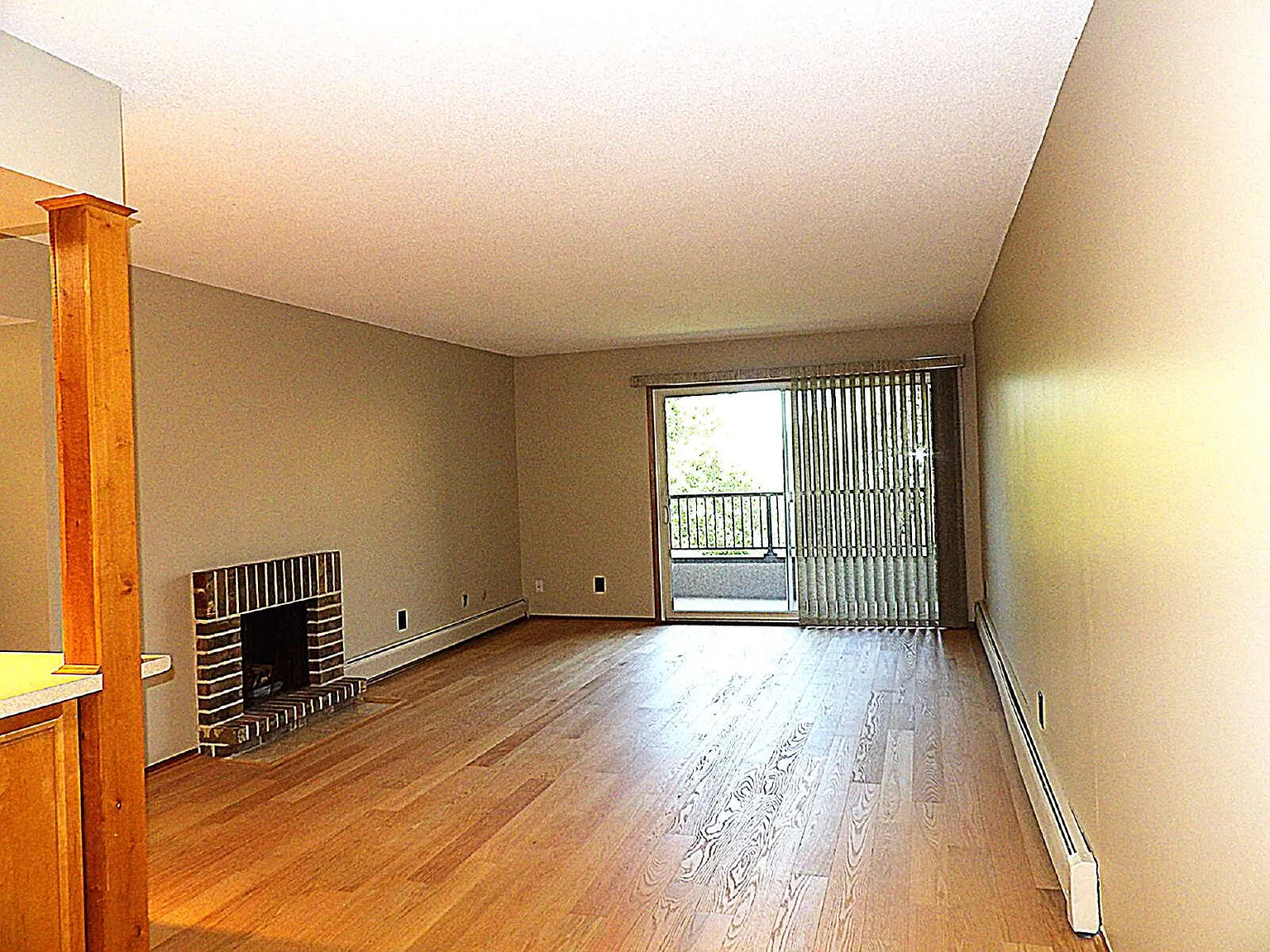 2 bed, 2.0 bath, 1010 sqft, $1,850 — Photo 4