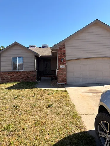 1311 E Berlin St Photo 1