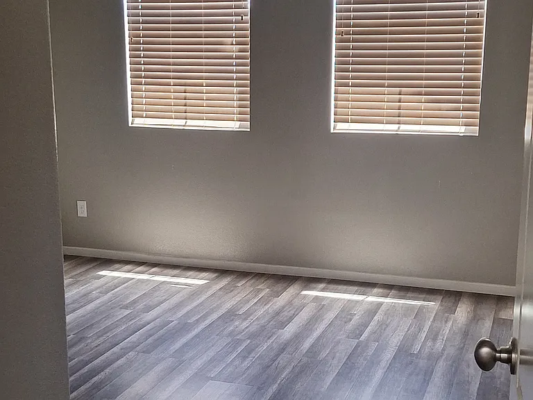 3125 Erica Ave — Photo 33