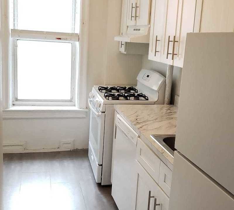 1st image of 1171 President St #B3