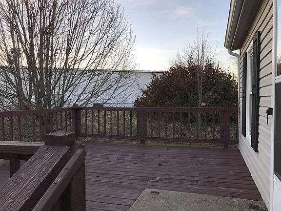 2nd image of 535 Birchwood Cir