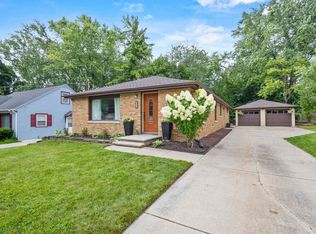 334 E Mission Rd, Green Bay, WI 54301