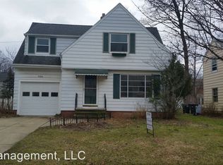 4904 Edsal Dr, Lyndhurst, OH