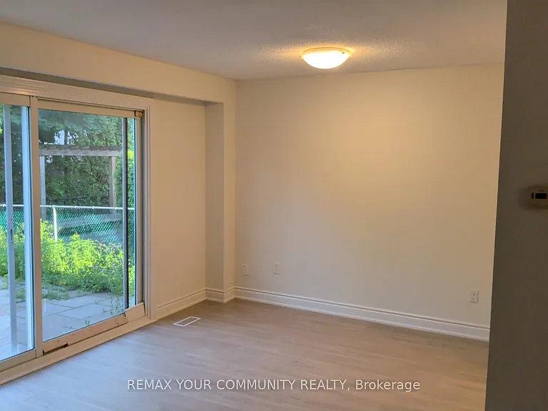 4 Malabar Cres — Photo 8