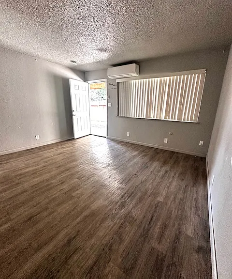 2231 W Princeton Ave #2231 — Photo 6