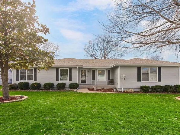 626 N Sycamore St, Gardner, KS 66030