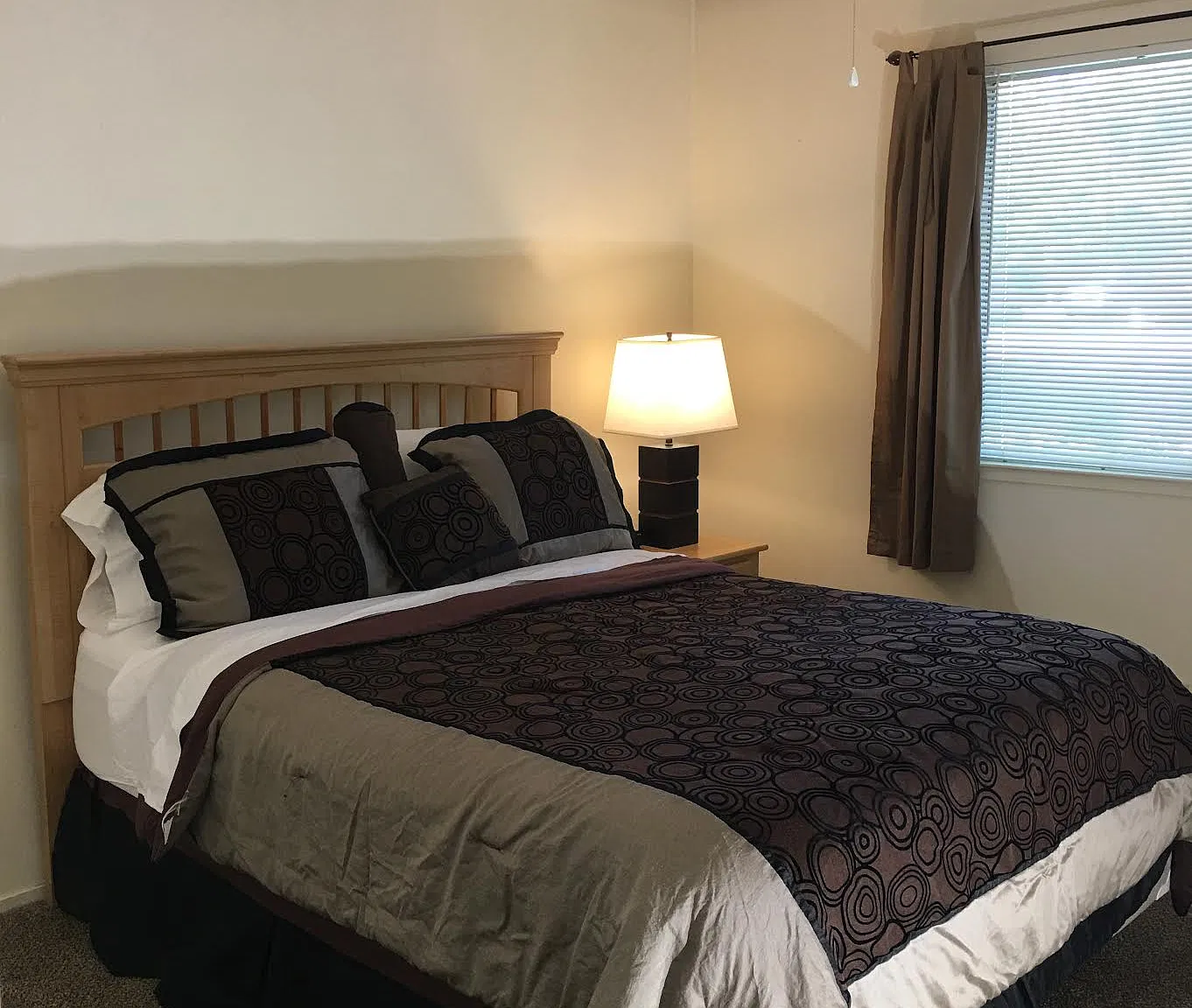 2 bed, 960 sqft, $2,388 — Photo 4