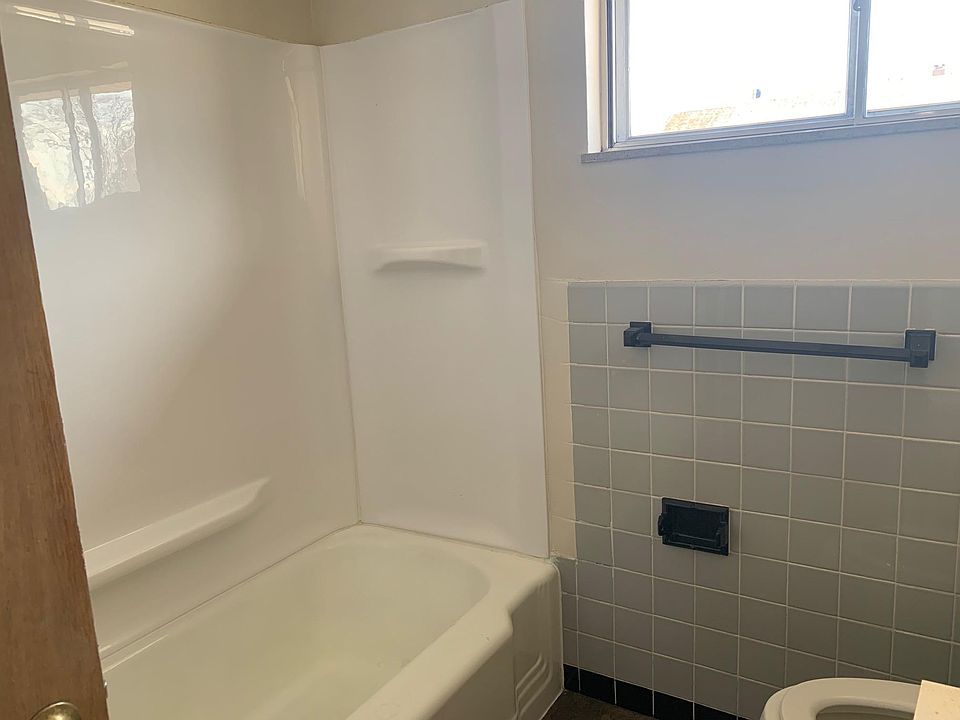 1st image of 691 Moore Ave