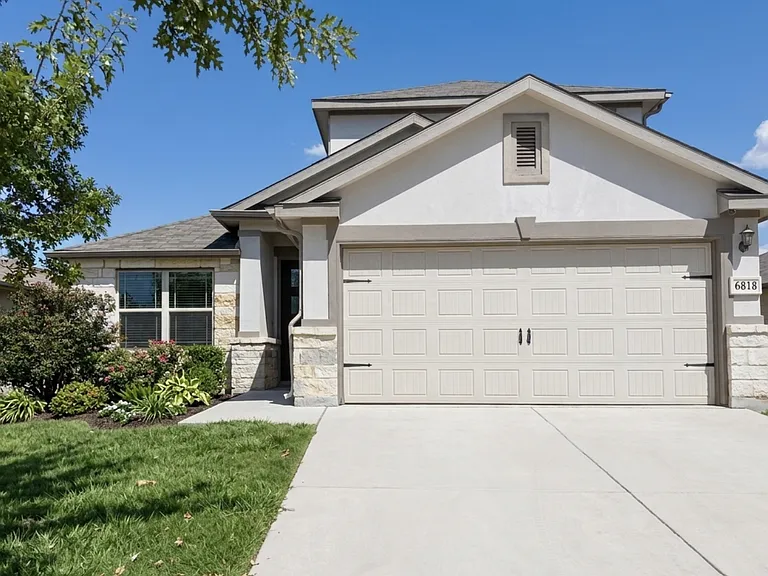 6818 Hanover Stone — Photo 1
