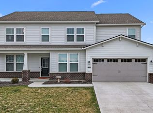 1046 Elmwood Ln, Greenwood, IN 46143