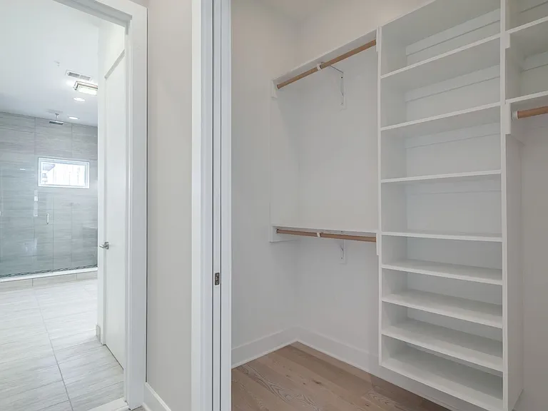 326 Fairmount Ave — Photo 22