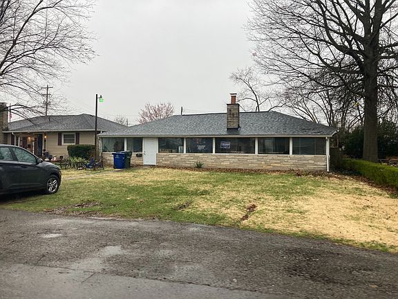 2nd image of 2853 Thorndale Ave