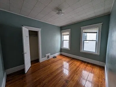 2 bed, $3,500 — Photo 4