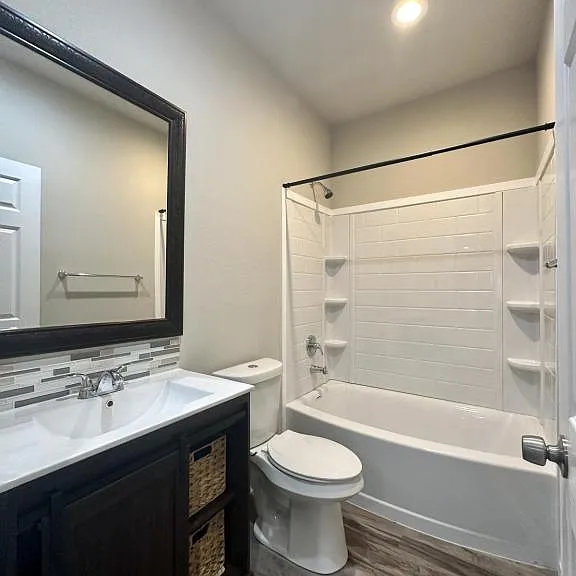205 Hoover Ln — Photo 16