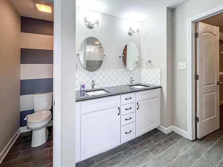 10309 Red Water Ln — Photo 4