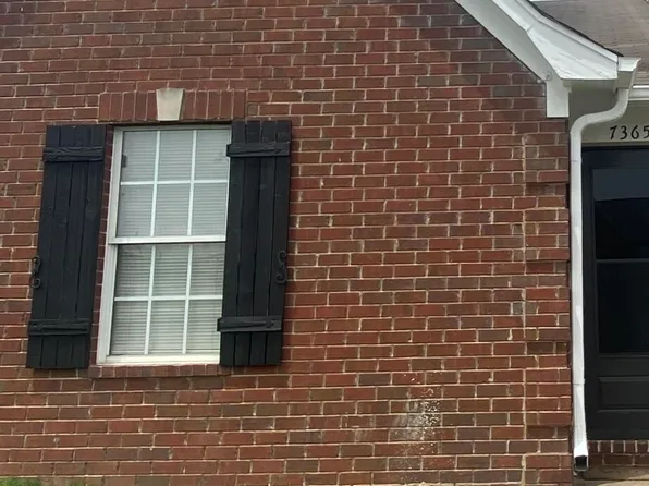 7365 Perrin Ln, Horn Lake, MS 38637