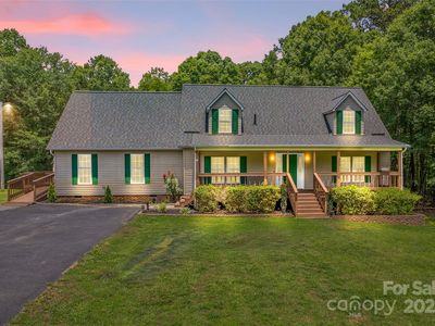 8632 Island Point Rd, Sherrills Ford, NC, 28673
