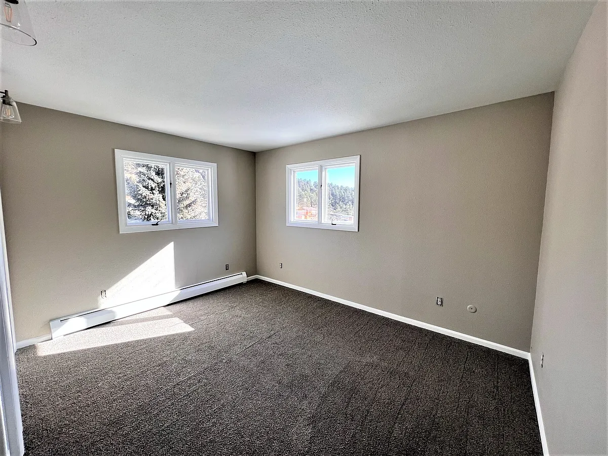 Building Photo - 836 Sleepy Hollow Dr #A