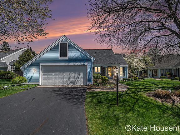 2nd image of 1334 Thornberry Ct W