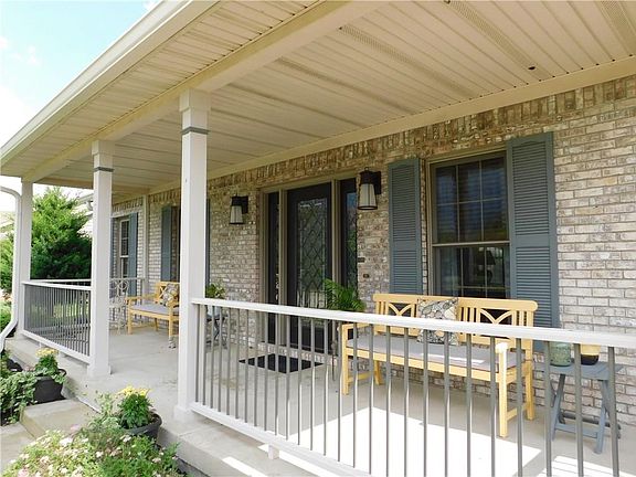 3rd image of 1055 Fallway Dr