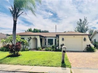 7224 Isle Dr, Port Richey, FL 34668