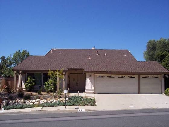 2nd image of 861 Lindawood St