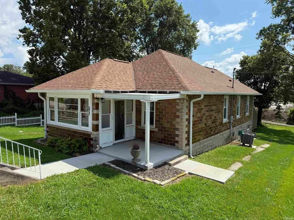 807 Walnut St, Oolitic, IN 47451