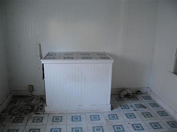 5th image of 211 S Belford Ave