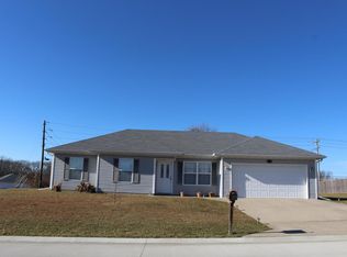 5113 N Montgomery Dr, Columbia, MO 65202
