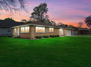 7729 W Cold Spring Rd, Milwaukee, WI 53220