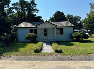 1119 Harlin St, Elloree, SC 29047