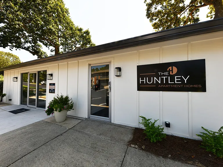 Leasing office