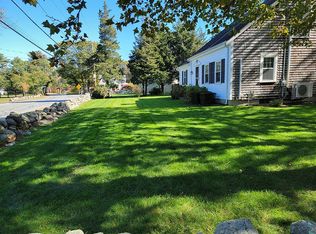 51 Acushnet Rd, Mattapoisett, MA 02739