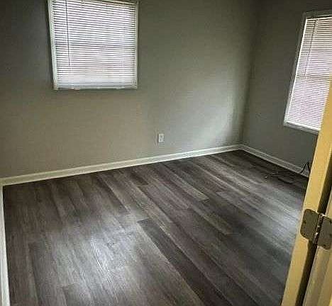 4th image of 600 Valley Hill Rd SE