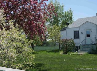 1704 S 1st Ave, Cheyenne, WY 82007
