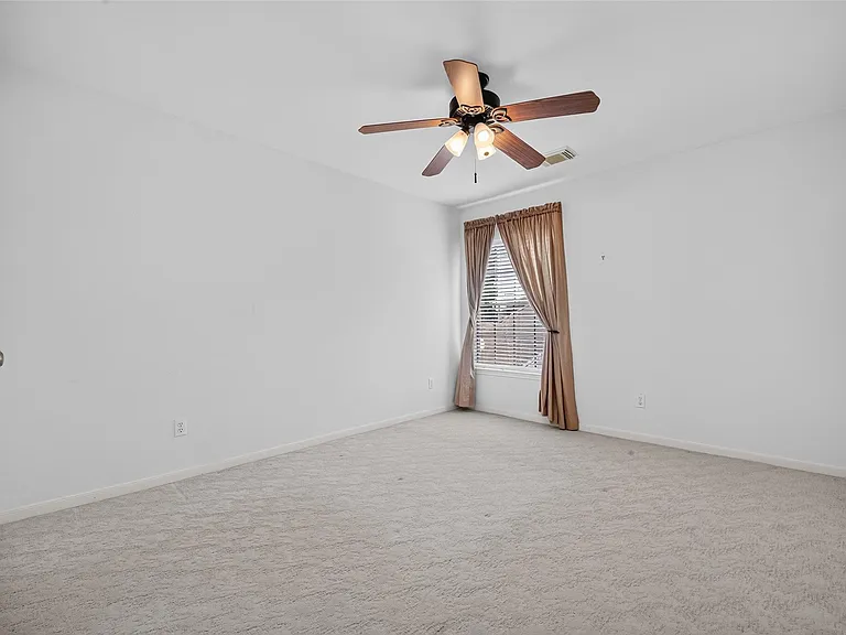 4414 Ringrose Dr — Photo 33