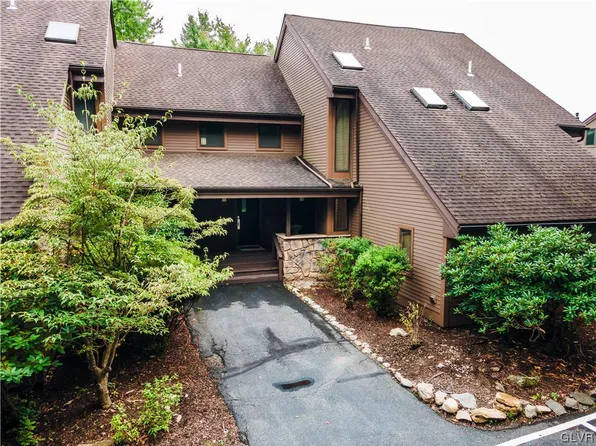 38 Sky View Dr Unit D, East Stroudsburg, PA 18302