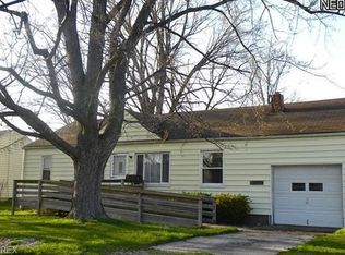 36817 Saint Clair St, Willoughby, OH 44094