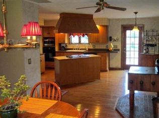 81 Water St, Ghent, NY 12075