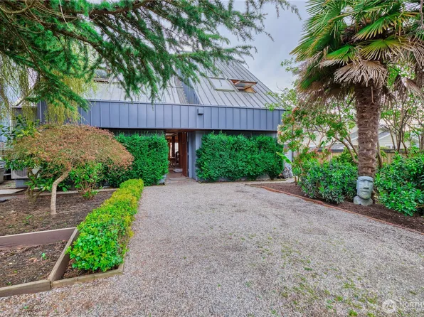 731 Kendor Drive, Point Roberts, WA 98281