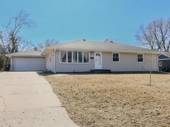 470 67th Ave NE, Fridley, MN 55432