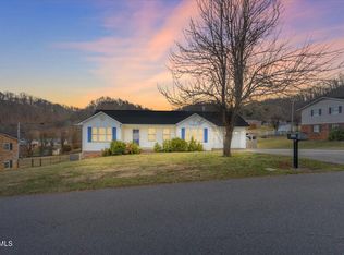 331 Townview Dr, Lebanon, VA 24266