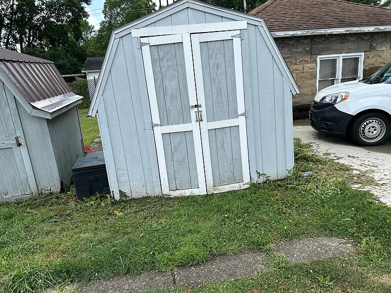110 N Crater Ave — Photo 13