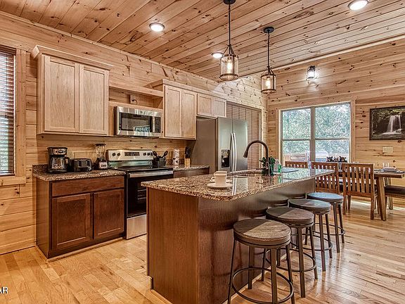 4th image of 3846 Katelyns Ln